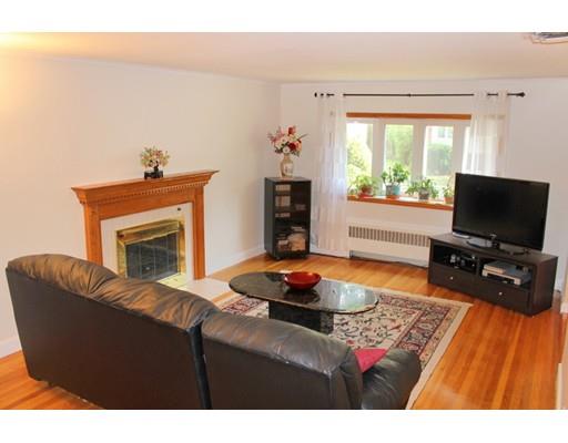 78 Dale St, Brookline, MA 02445 photo 9