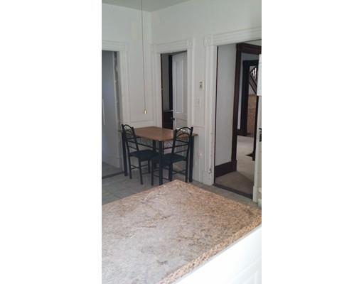 168 Marion St, Springfield, MA 01109 photo 8