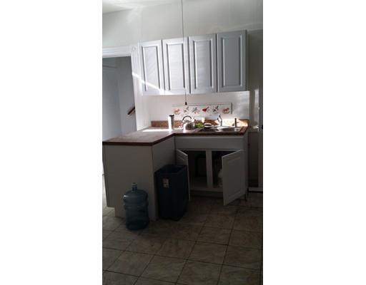 168 Marion St, Springfield, MA 01109 photo 6