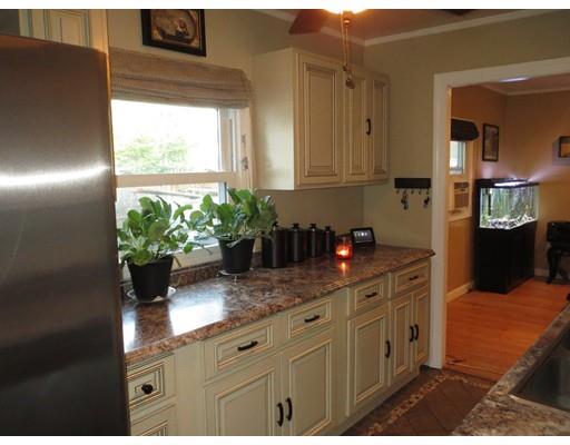 62 Cuff Ave, Springfield, MA 01104 photo 8