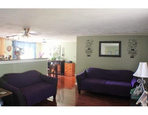 17 Brookbridge Rd, Stoneham, MA 02180 photo 9