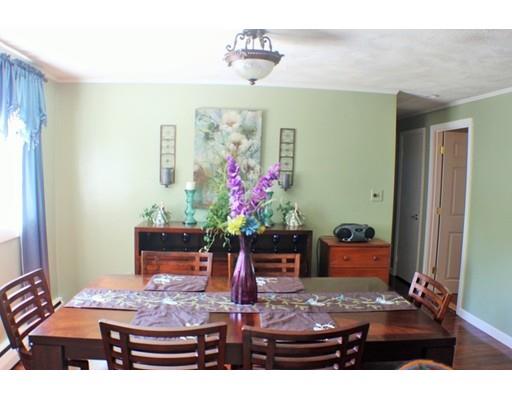 17 Brookbridge Rd, Stoneham, MA 02180 photo 4