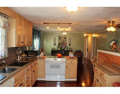 17 Brookbridge Rd, Stoneham, MA 02180 photo 2