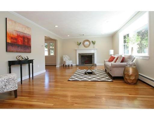 54 Victoria Ave, Reading, MA 01867 photo 4