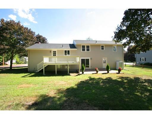54 Victoria Ave, Reading, MA 01867 photo 3