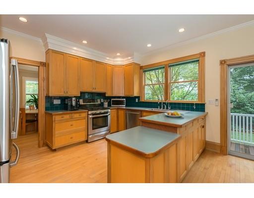 61 Bartlett Ave, Arlington, MA 02476 photo 8