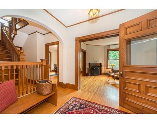 61 Bartlett Ave, Arlington, MA 02476 photo 4