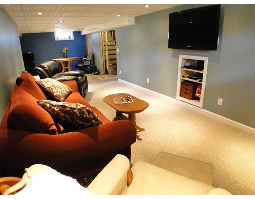 26 Delano Dr, Springfield, MA 01129 photo 22