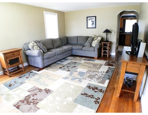 26 Delano Dr, Springfield, MA 01129 photo 5