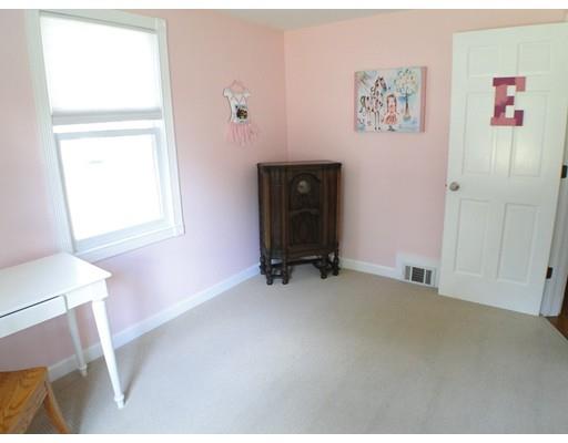 26 Delano Dr, Springfield, MA 01129 photo 15