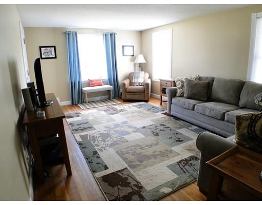 26 Delano Dr, Springfield, MA 01129 photo 4