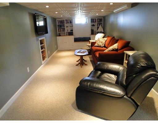 26 Delano Dr, Springfield, MA 01129 photo 19