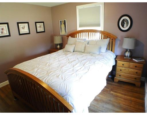 26 Delano Dr, Springfield, MA 01129 photo 12
