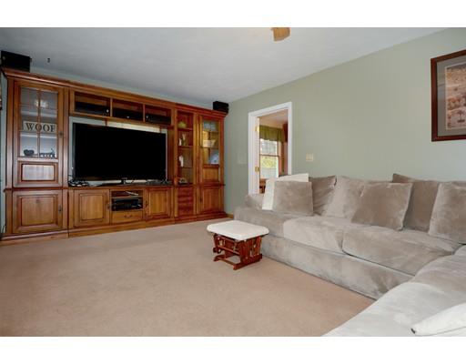 32 Williams St, Upton, MA 01568 photo 8