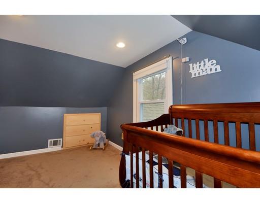 32 Williams St, Upton, MA 01568 photo 5