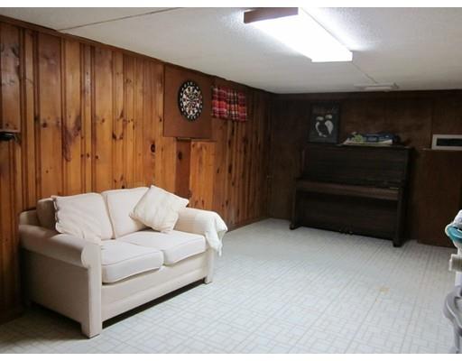 190 Gillette Ave, Springfield, MA 01118 photo 17