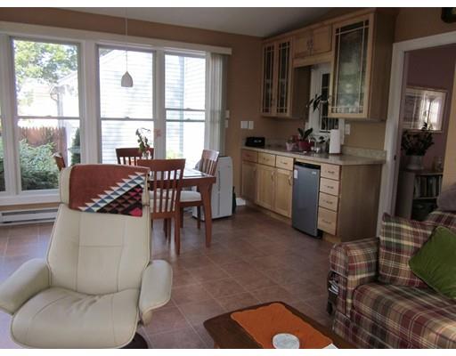 190 Gillette Ave, Springfield, MA 01118 photo 10