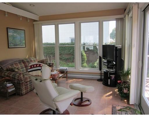 190 Gillette Ave, Springfield, MA 01118 photo 11