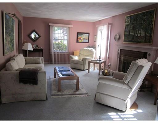 190 Gillette Ave, Springfield, MA 01118 photo 3