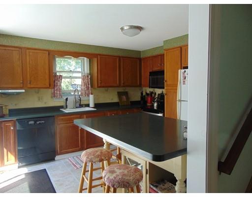 13 Fairfield Dr, Wareham, MA 02571 photo 4