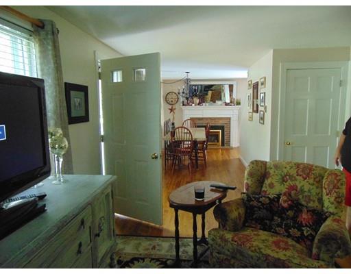 13 Fairfield Dr, Wareham, MA 02571 photo 11