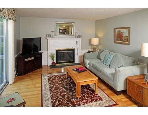 4 Robin Ln, Hingham, MA 02043 photo 3