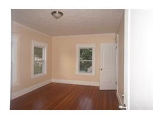 59 Burton St, Springfield, MA 01108 photo 8