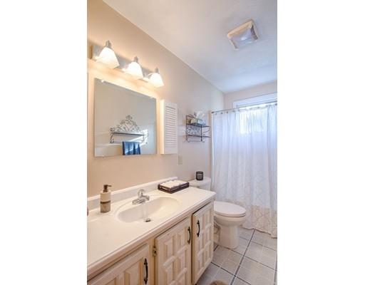 62 Lindsay Rd, Springfield, MA 01128 photo 14