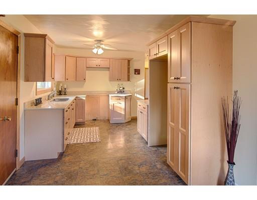 62 Lindsay Rd, Springfield, MA 01128 photo 11