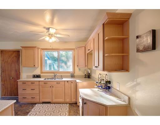 62 Lindsay Rd, Springfield, MA 01128 photo 10