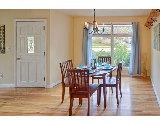62 Lindsay Rd, Springfield, MA 01128 photo 8