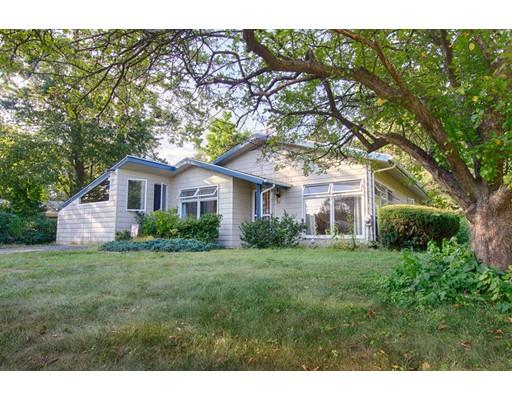 62 Lindsay Rd, Springfield, MA 01128 photo 1