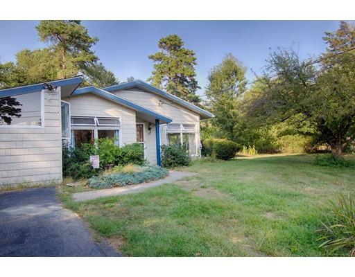 62 Lindsay Rd, Springfield, MA 01128 photo 3