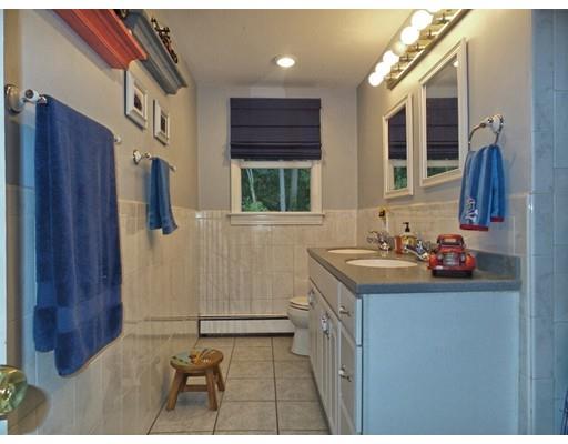 16 Collins Ave, Reading, MA 01867 photo 19