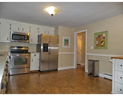 16 Collins Ave, Reading, MA 01867 photo 8