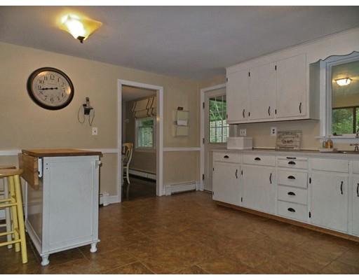 16 Collins Ave, Reading, MA 01867 photo 10