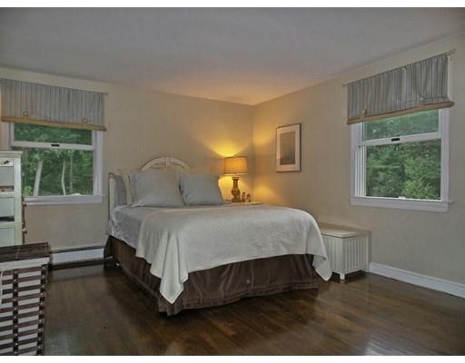 16 Collins Ave, Reading, MA 01867 photo 11