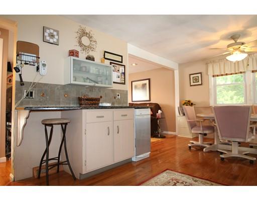 3 Bisbee Rd, Saugus, MA 01906 photo 5