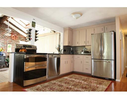 3 Bisbee Rd, Saugus, MA 01906 photo 4
