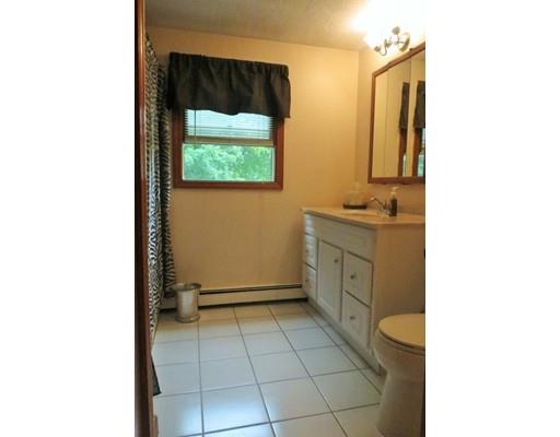 38 Middlesex Ave, Worcester, MA 01604 photo 10