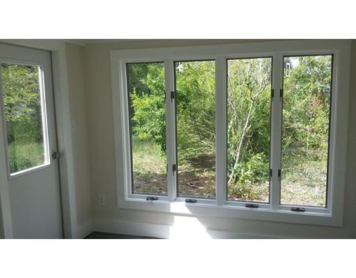 32 Woodside Ave, Buzzards Bay, MA 02532 photo 4