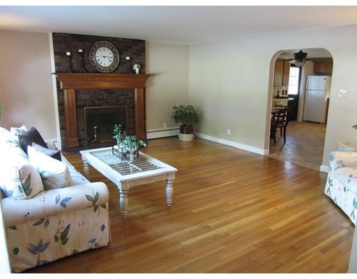 31 Frank St, Worcester, MA 01604 photo 2