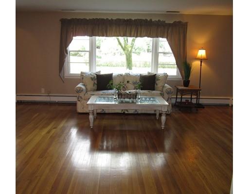 31 Frank St, Worcester, MA 01604 photo 3