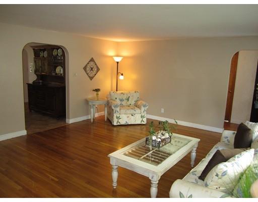 31 Frank St, Worcester, MA 01604 photo 5