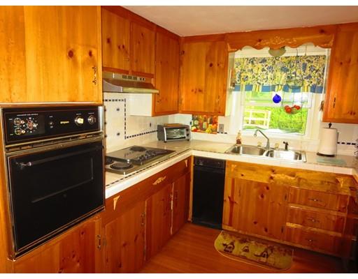 45 Hadley St, Springfield, MA 01118 photo 11