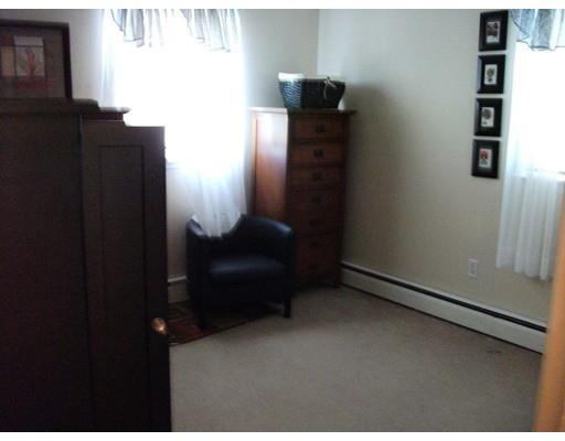 25 Hemlock St, Fall River, MA 02720 photo 13