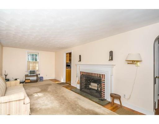 39 Summer Ave, Reading, MA 01867 photo 4