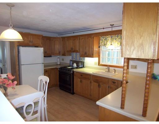 27 Walker Rd, Beverly, MA 01915 photo 9