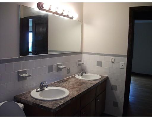 336 Rich St, Fall River, MA 02720 photo 10