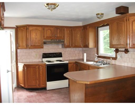 336 Rich St, Fall River, MA 02720 photo 6